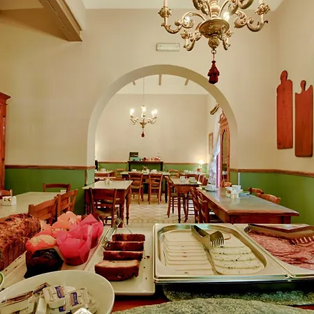 Maria Giovanna Oda ve Kahvaltı Marsalforn